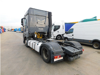 مقطورة السحب Mercedes Actros 1842: صورة 4