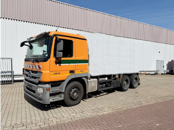شاحنة بهيكل معدني للمقصورة MERCEDES-BENZ Actros 2641