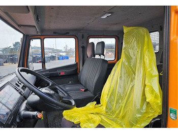 Interior photo 1: شاحنة قلاب Mercedes-Benz Vario 813 D 4x2 Doka Vario 813 D 4x2 Doka, Meiller Kipper