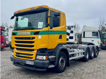 شاحنة بهيكل معدني للمقصورة SCANIA R 490