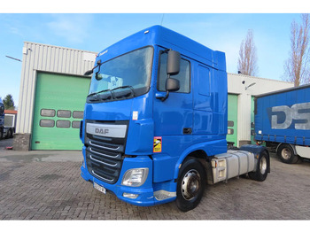 مقطورة السحب DAF XF 460