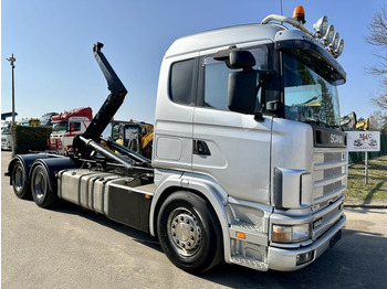شاحنة برافعة خطافية SCANIA 144