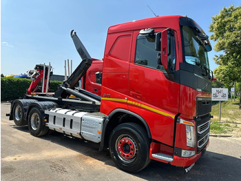 شاحنة برافعة خطافية VOLVO FH 540
