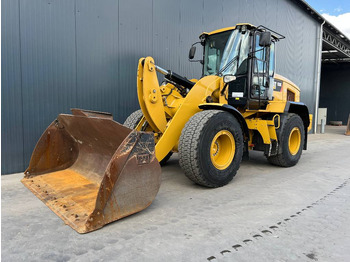 اللودر بعجل CATERPILLAR 930K