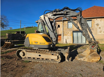 حفار صغير MECALAC 10 MCR: صورة 2