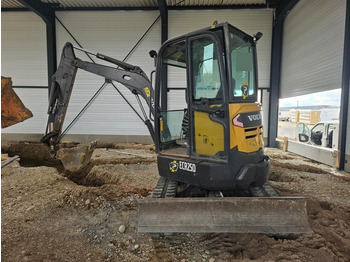 حفار صغير VOLVO ECR25D
