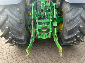 جرار John Deere 6215R: صورة 5