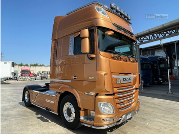 رأس تريلا DAF XF 530