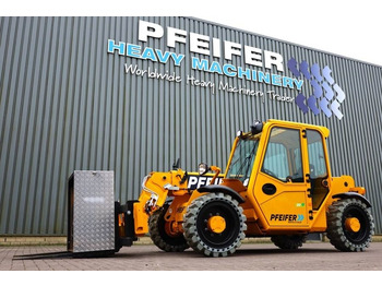 آلة رفع ونقل تلسكوبية JCB