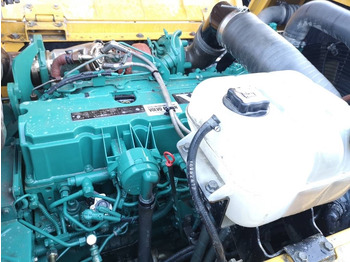 حفار زاحف Volvo EC 300 D L: صورة 2