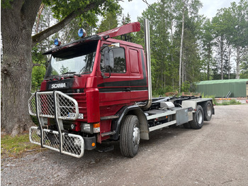 شاحنة برافعة خطافية SCANIA R142