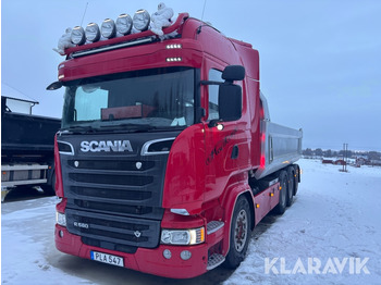 شاحنة SCANIA R 520