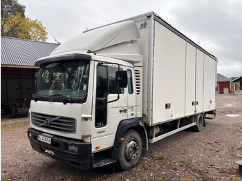 شاحنة VOLVO FL 220
