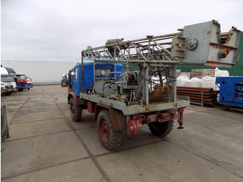 معدات حفر Unimog Mercedes S 404 boormachine Bomag: صورة 2