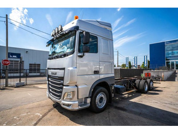 شاحنة بهيكل معدني للمقصورة DAF XF 510