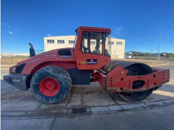 ضاغطة التربة BOMAG