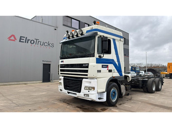 شاحنة بهيكل معدني للمقصورة DAF XF 95 430