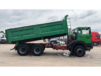 شاحنة قلاب Renault G 300 MAXTER (GRAND PONT / POMPE MANUELLE / 6X4): صورة 4