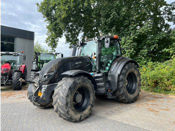 جرار VALTRA T174