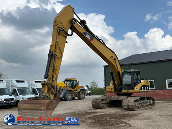 حفار زاحف CATERPILLAR 325DL