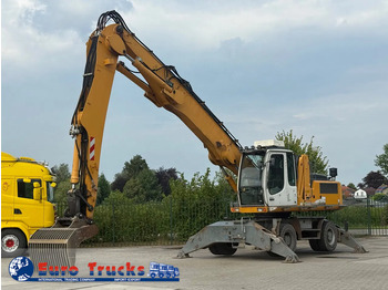 حفار ذو عجلات LIEBHERR A 924