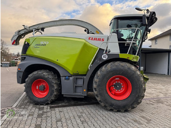 حصادة الأعلاف CLAAS Jaguar 970
