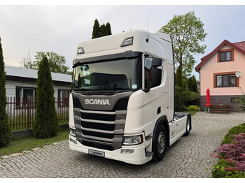 مقطورة السحب SCANIA R 450