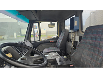 شاحنة صهريج Mercedes Benz 1824 4x2 (Nr. 6217): صورة 5 شاحنة صهريج Mercedes Benz 1824 4x2 (Nr. 6217): صورة 5