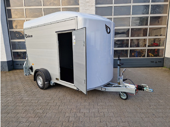 مقطورة بصندوق مغلق