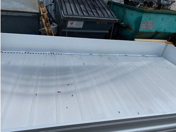 تريلا نقل سيارات للبيع Humbaur Autotransportanhänger Universal 3500, 4000 x 2030 x 350 mm, 3,5 to.: صورة 5 تريلا نقل سيارات للبيع Humbaur Autotransportanhänger Universal 3500, 4000 x 2030 x 350 mm, 3,5 to.: صورة 5