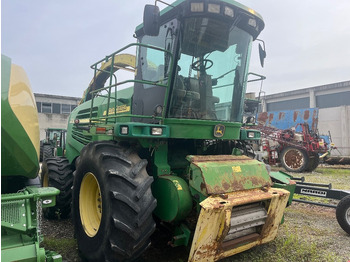 حصادة الأعلاف JOHN DEERE 7700
