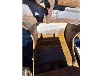 بكت حفار LEHNHOFF