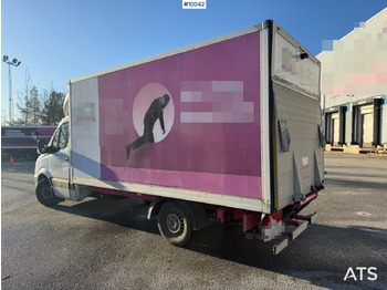 شاحنة بصندوق مغلق Mercedes Benz Sprinter with tail lift: صورة 3
