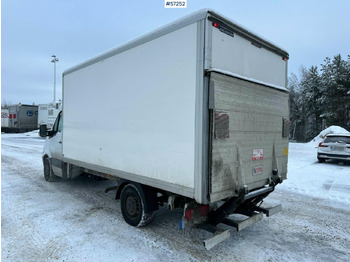شاحنة بصندوق مغلق Sprinter box truck Mercedes Benz  with Tailgate lift: صورة 4
