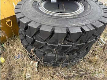 عجلات - آلات الإنشاء Various Construction tires with rims for lift: صورة 2 عجلات - آلات الإنشاء Various Construction tires with rims for lift: صورة 2