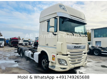 ناقلة حاويات/ شاحنة حاويات DAF XF 480