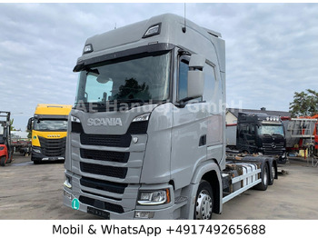 ناقلة حاويات/ شاحنة حاويات SCANIA S 450