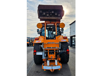 جرار خدمات بلدية Steyr CVT 6130 Mulag MKM700 Mähkombination Kommunal: صورة 4