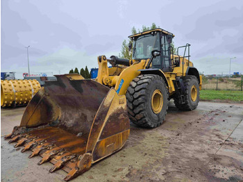 اللودر بعجل CATERPILLAR 972