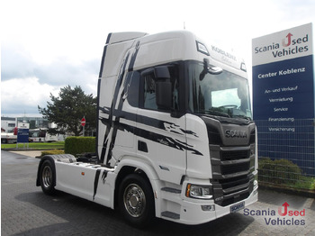 مقطورة السحب SCANIA R 460
