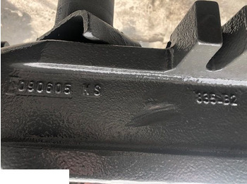 المحور و قطع الغيار CLAAS