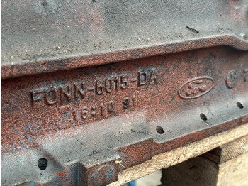 مجموعة الأسطوانة - آلات زراعية Ford New Holland  8630 8730 8830 TW20 TW25 TW30 Blok Silnika FONN-6015-DA: صورة 4
