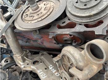 مجموعة الأسطوانة - آلات زراعية Ford New Holland  8630 8730 8830 TW20 TW25 TW30 Blok Silnika FONN-6015-DA: صورة 3