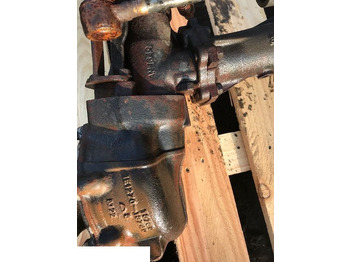 لمحور الأمامي JOHN DEERE