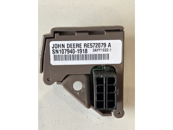 قطع الغيار - آلات زراعية John Deere seria 6000 7000 8000 R - przycisk sterowania SCV RE572079: صورة 2