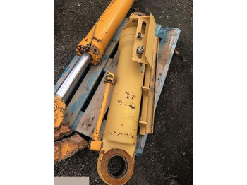 أسطوانة هيدروليكية LIEBHERR