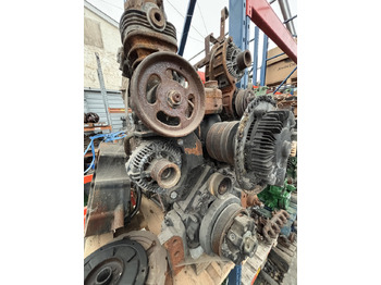 المحرك و قطع الغيار MASSEY FERGUSON