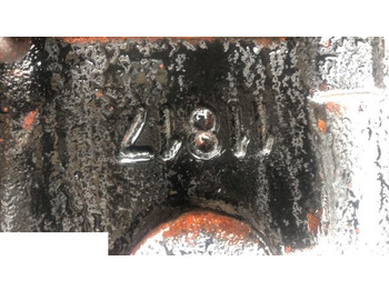 المحور و قطع الغيار CARRARO