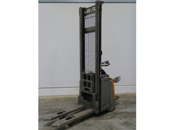 آلة تكديس STILL