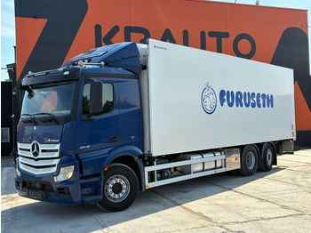 شاحنة ذات مبرد MERCEDES-BENZ Actros 2548